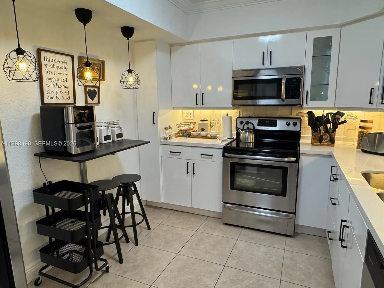 3600 Mystic Pointe Dr # 910, Aventura FL 33180