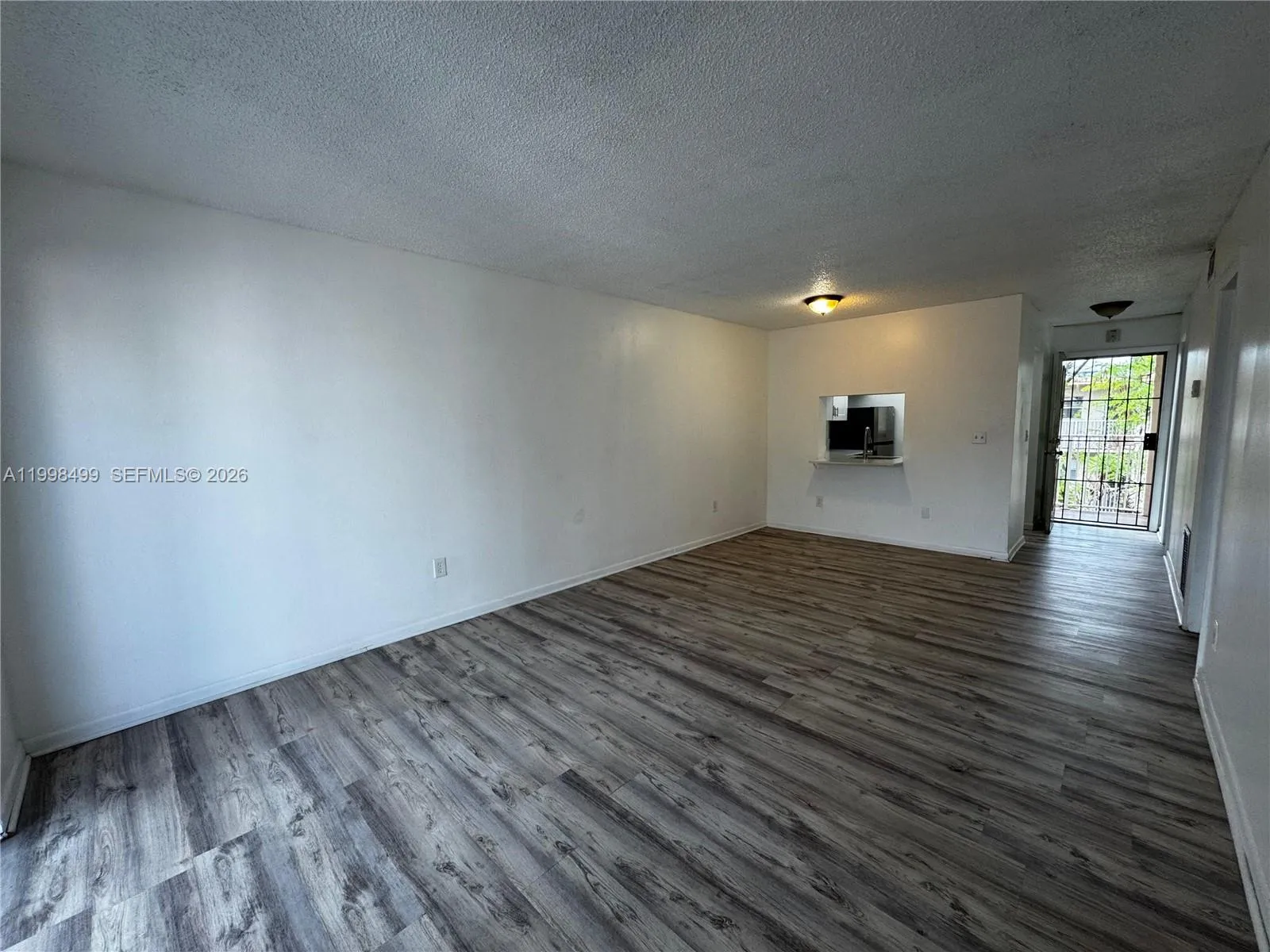 2800 NW 56th Ave # D401, Lauderhill FL 33313