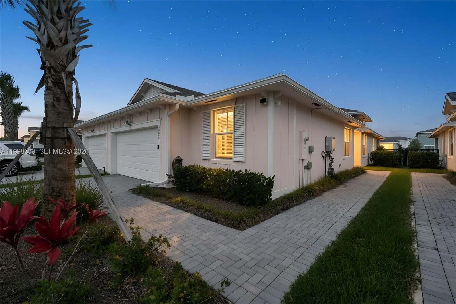 1368 Haywagon Trl, Loxahatchee FL 33470