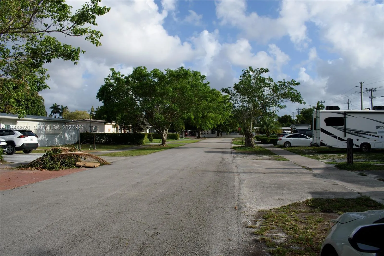 5349 W 14th Ln, Hialeah FL 33012