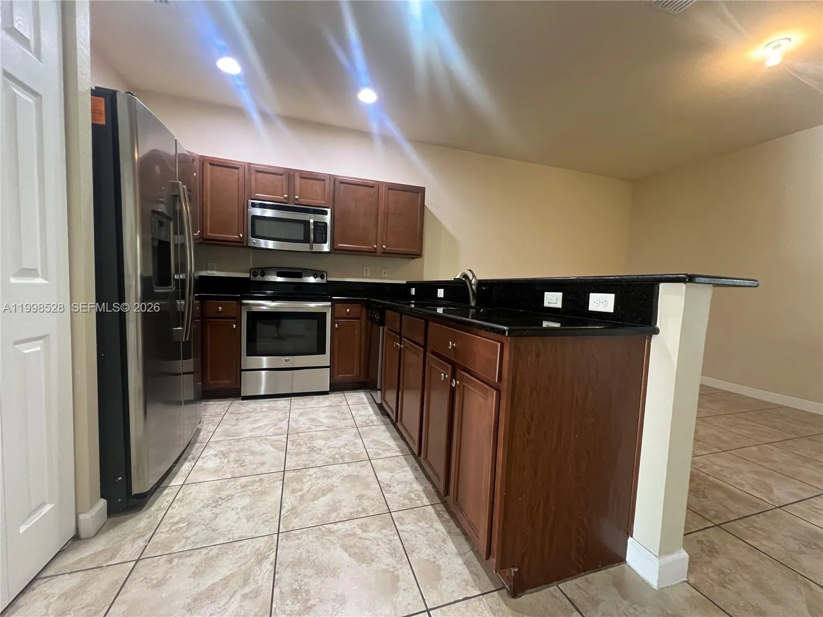 3211 SE 7th St, Homestead FL 33033