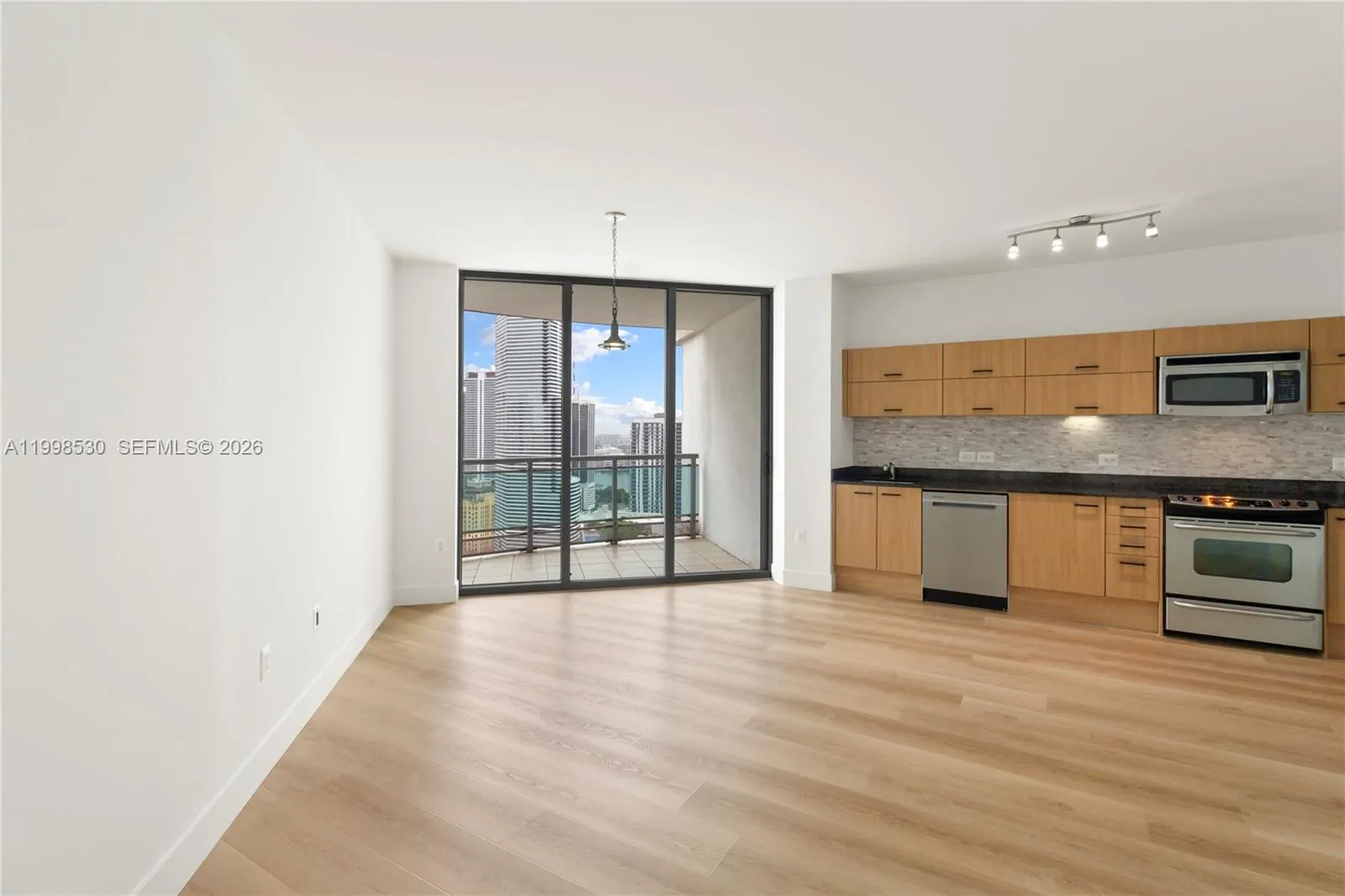 350 S Miami Ave # 3413, Miami FL 33130