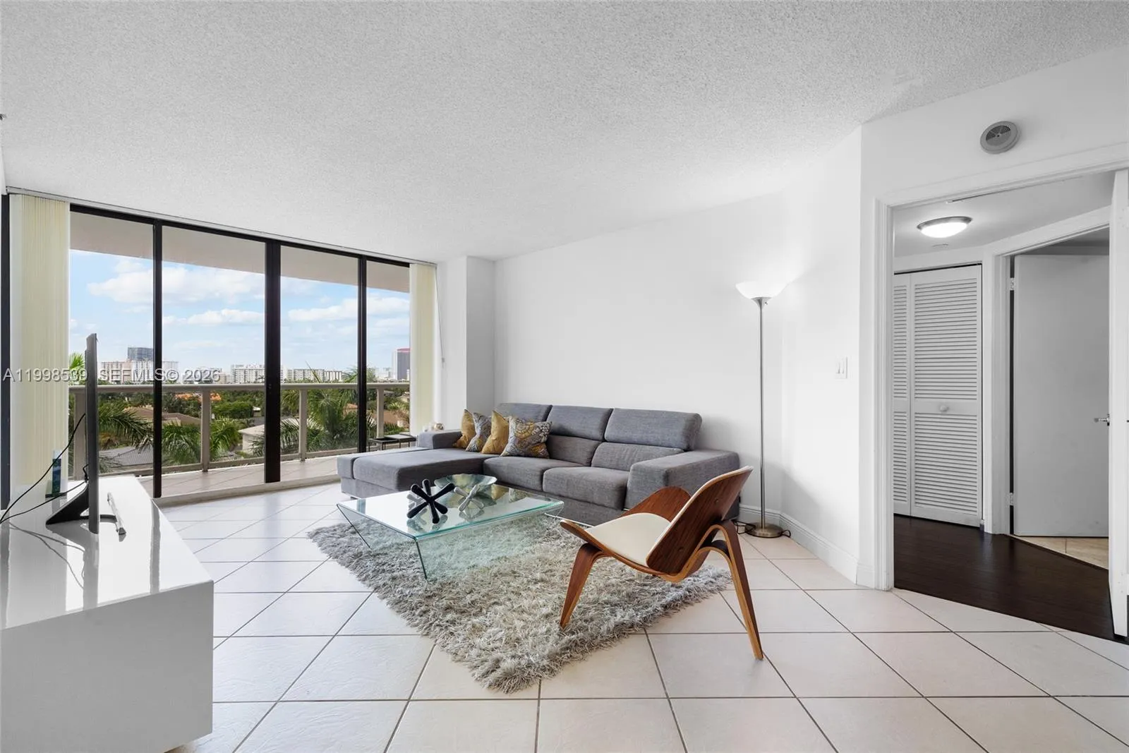 3598 Yacht Club Dr, Aventura FL 33180