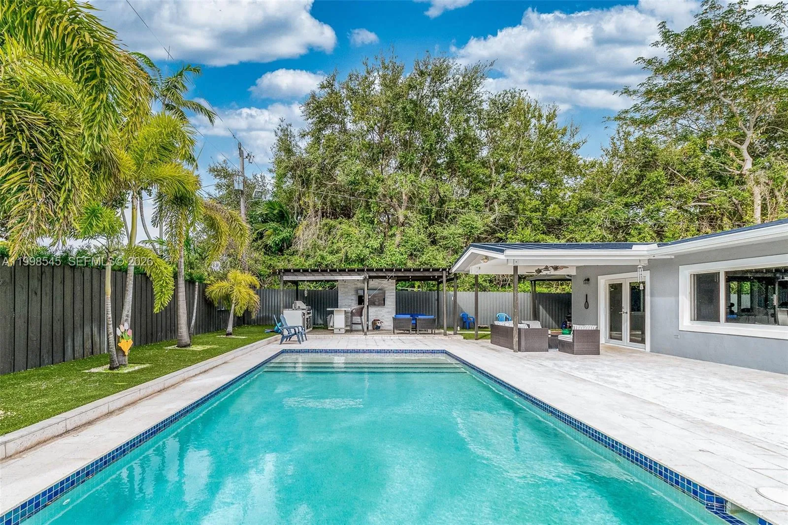 17420 SW 84th Ct, Palmetto Bay FL 33157