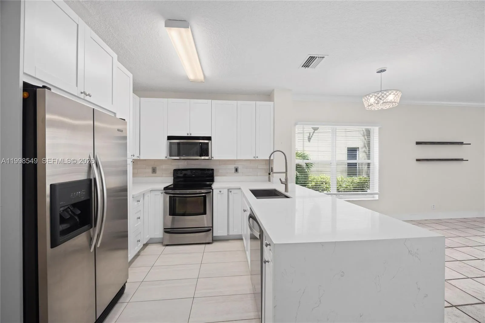 365 SW 122nd Ave, Pembroke Pines FL 33025