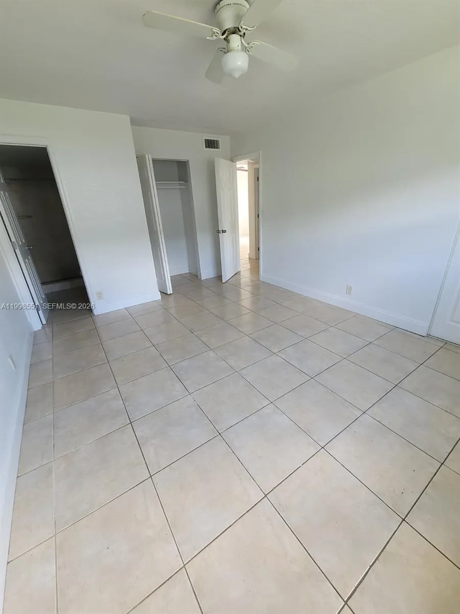 241 SE 9th Ave # 104, Pompano Beach FL 33060