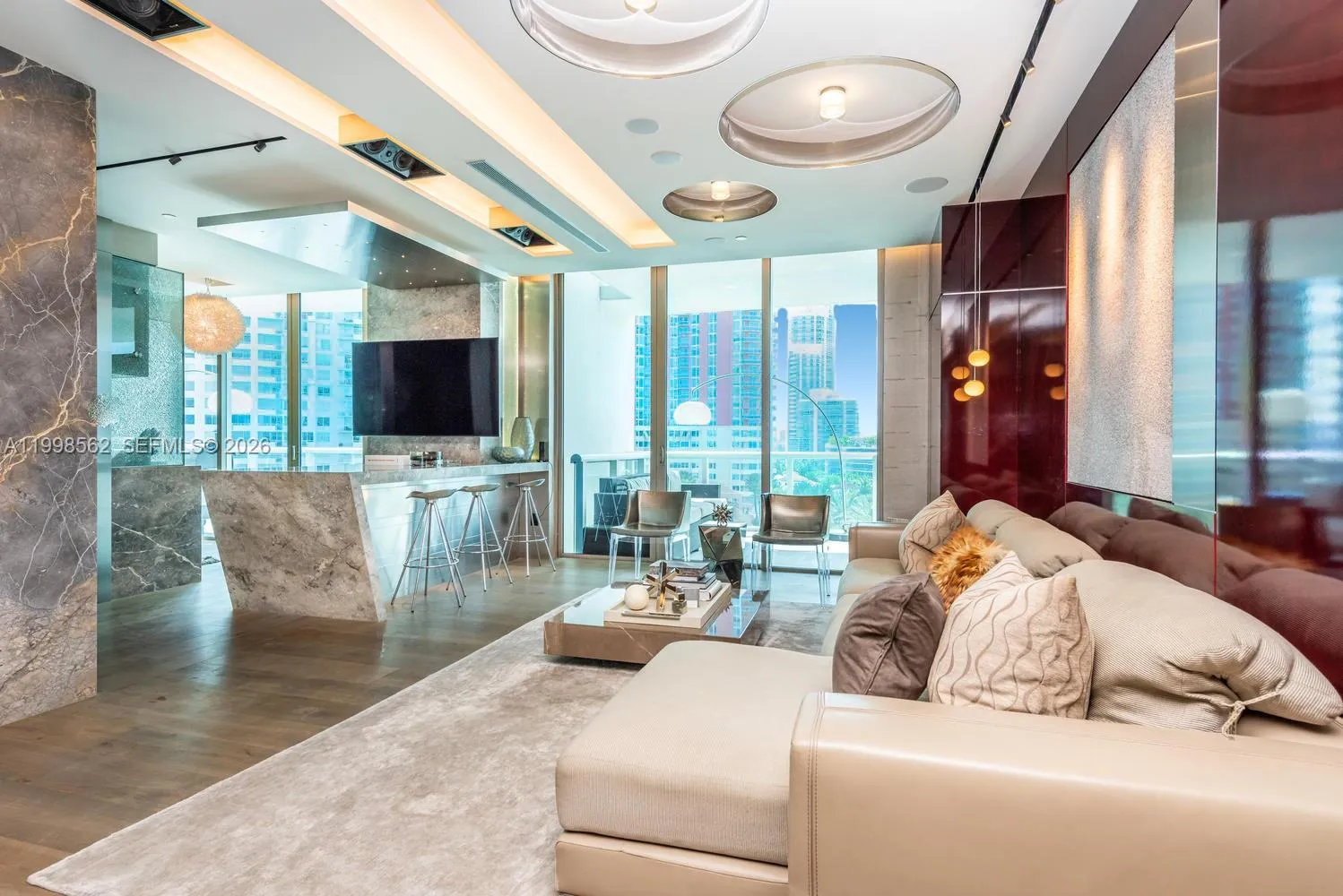 50 S Pointe Dr # 905, Miami Beach FL 33139