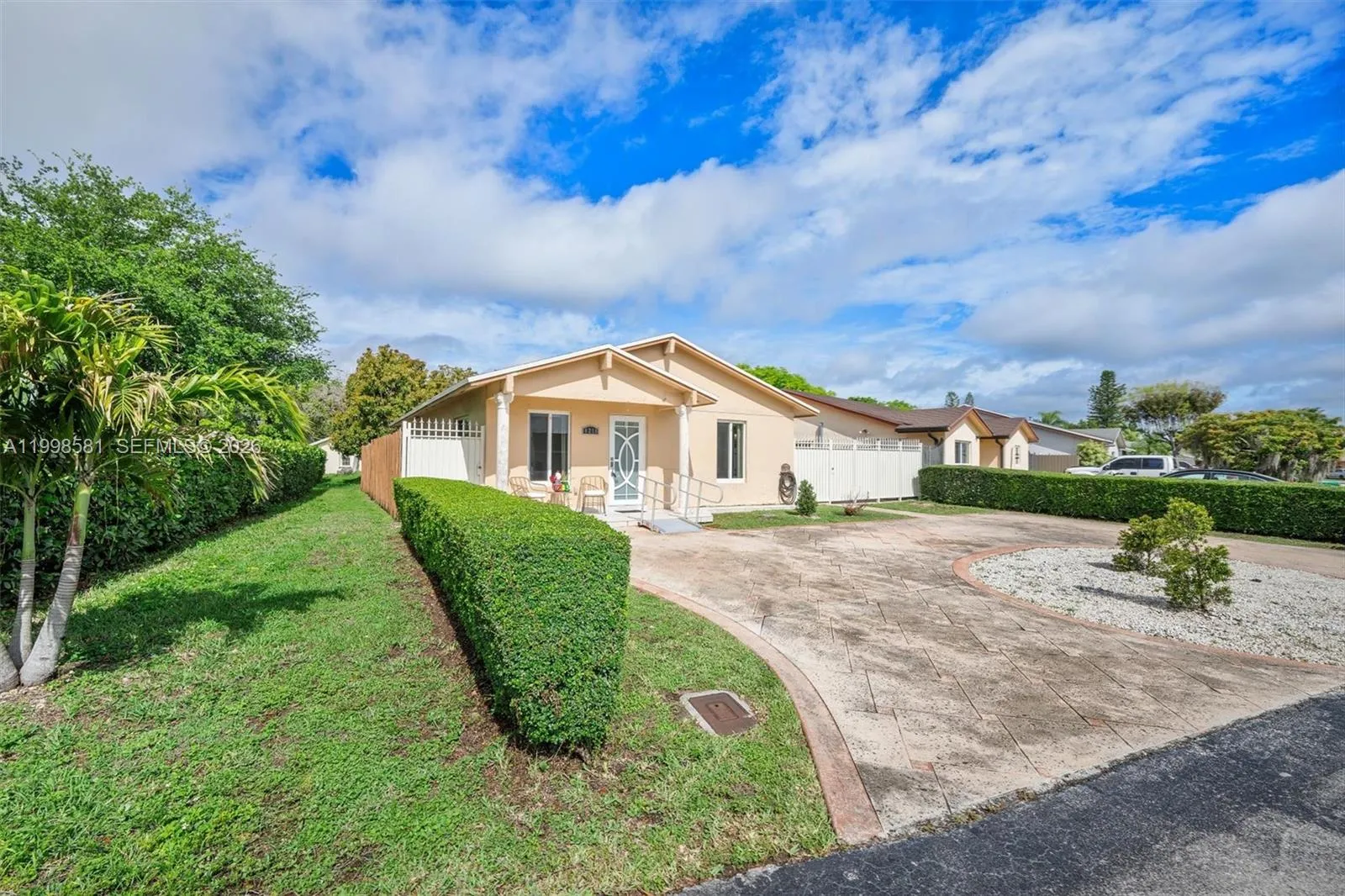 4218 SW 138th Ct, Miami FL 33175