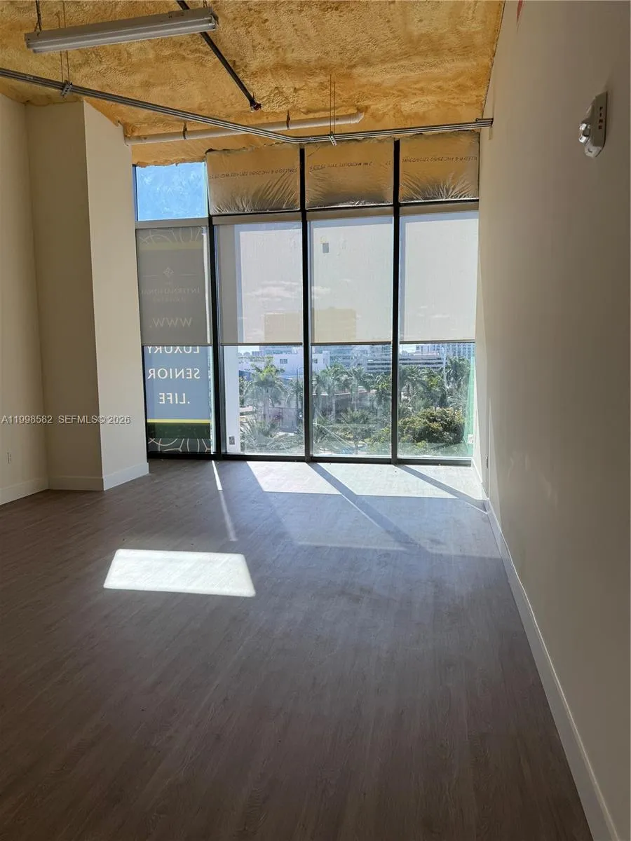 21290 Biscayne Blvd # 408, Aventura FL 33180