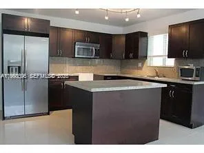 500 NW 43rd Ct, Miami FL 33126