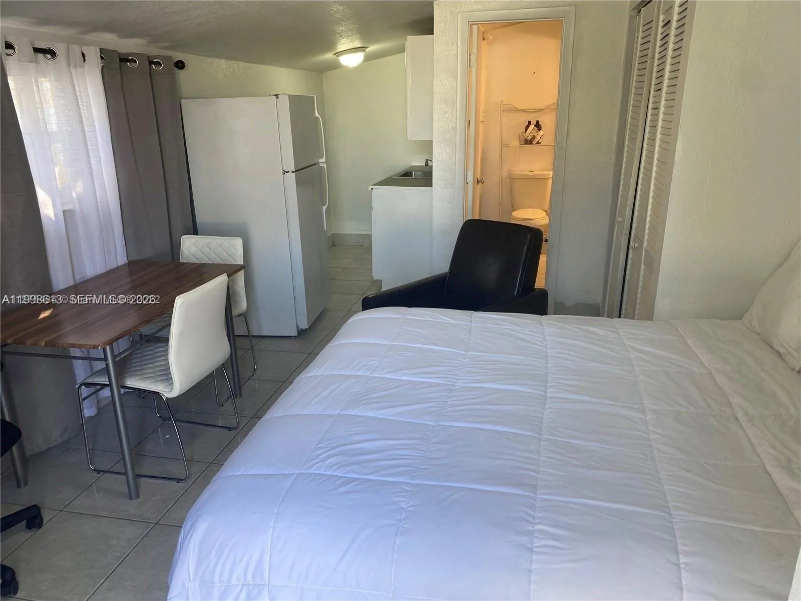 7121 Taft St # A, Hollywood FL 33024