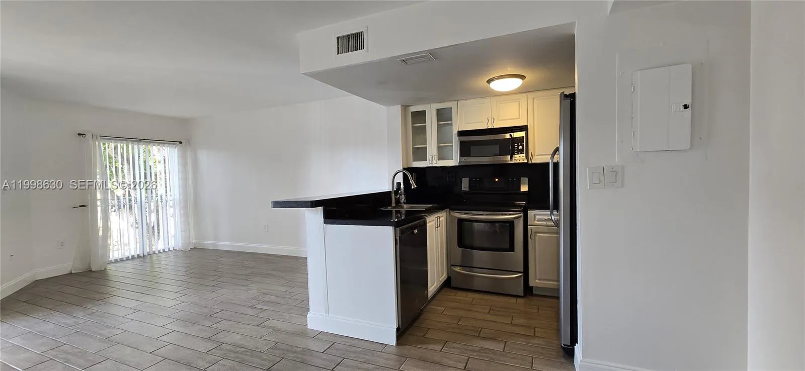 8695 NW 6th Ln # 212, Miami FL 33126