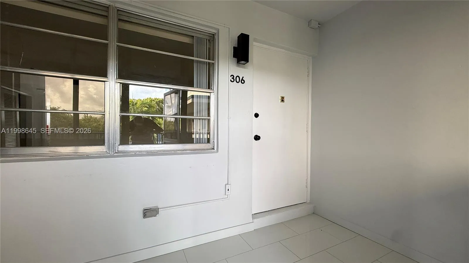 1943 Monroe St # 306A, Hollywood FL 33020