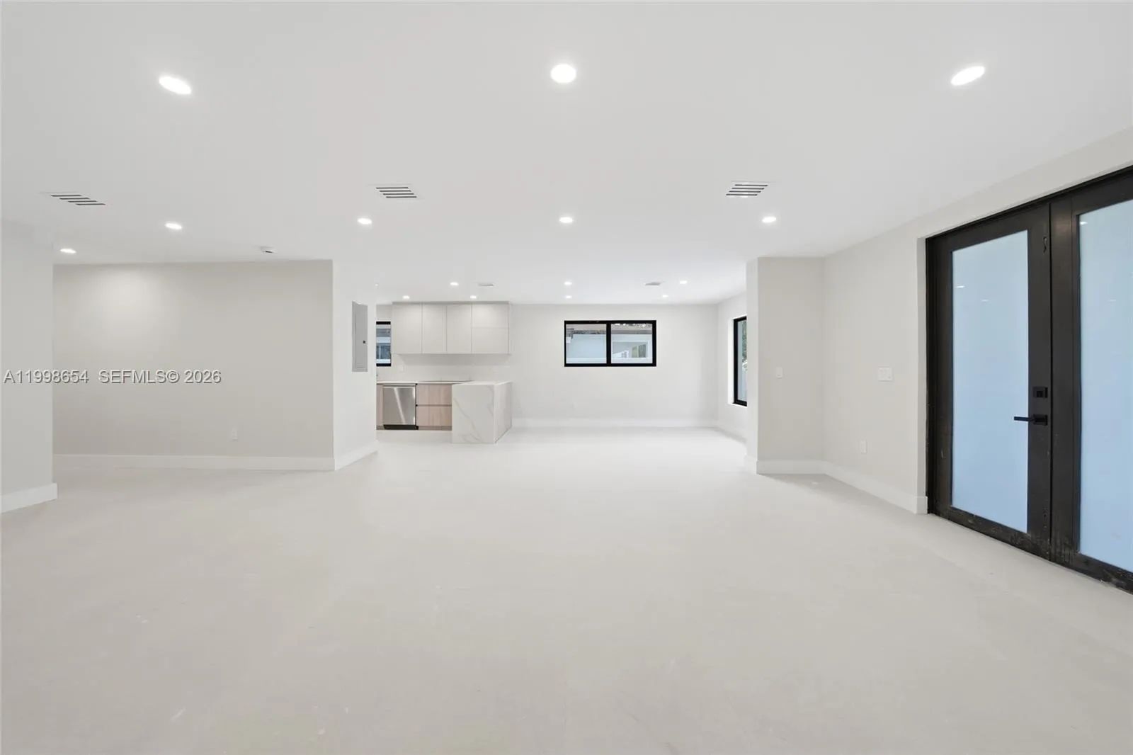 6332 SW 28th St, Miami FL 33155