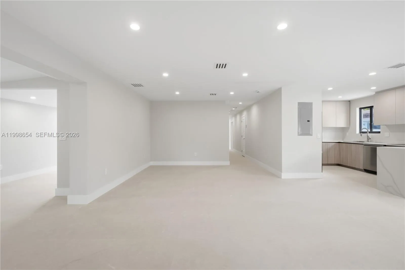 6332 SW 28th St, Miami FL 33155