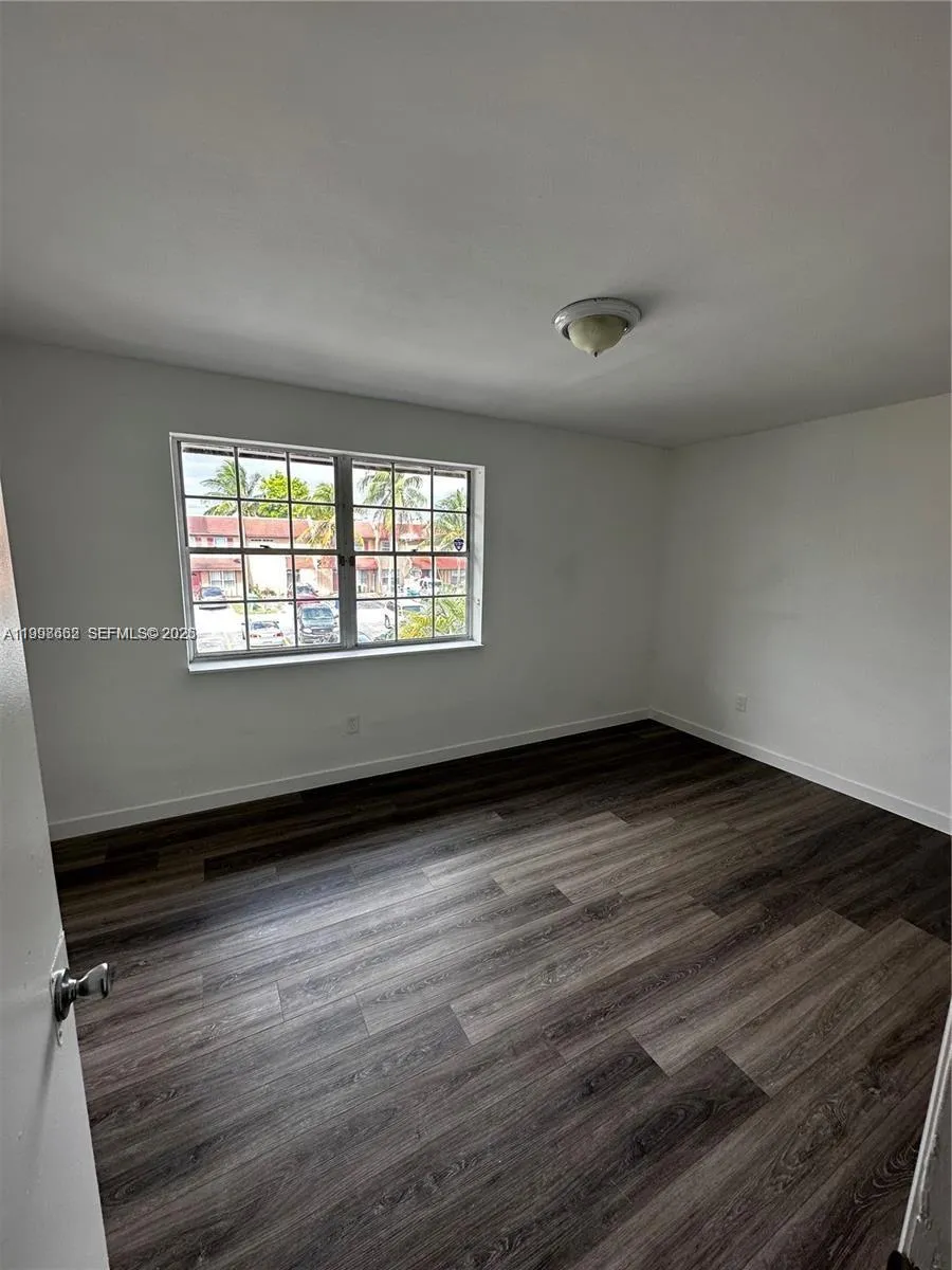 2778 NW 196th Ter, Miami Gardens FL 33056