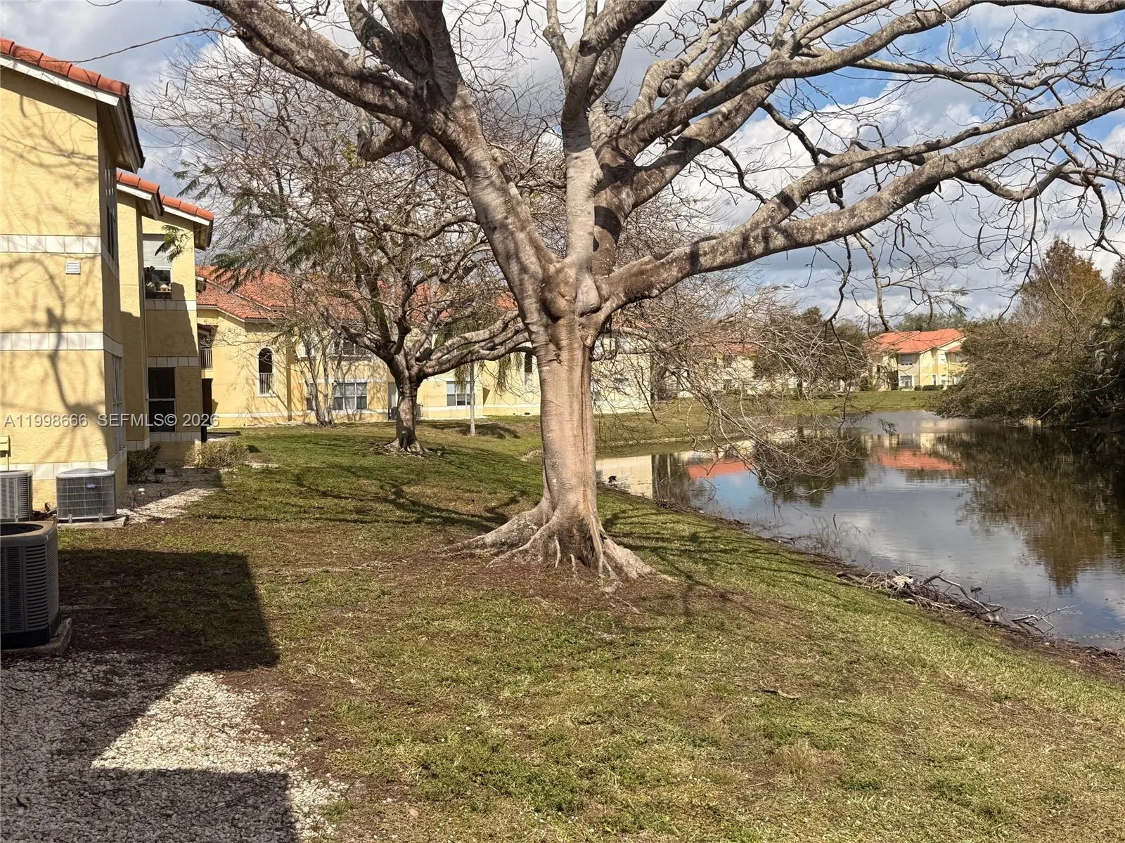 565 Vista Isles Dr # 2024, Sunrise FL 33325