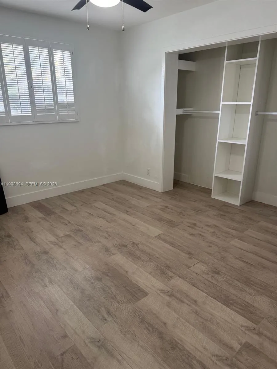 6350 SW 3rd St, Pembroke Pines FL 33023