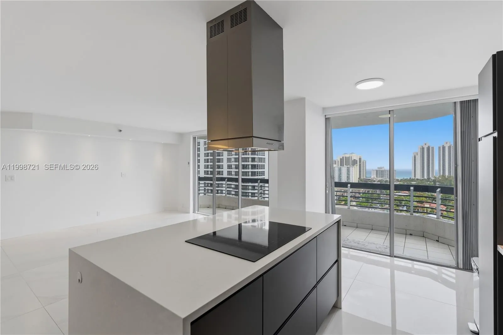 19101 NE 36th Ct # 1811, Aventura FL 33180