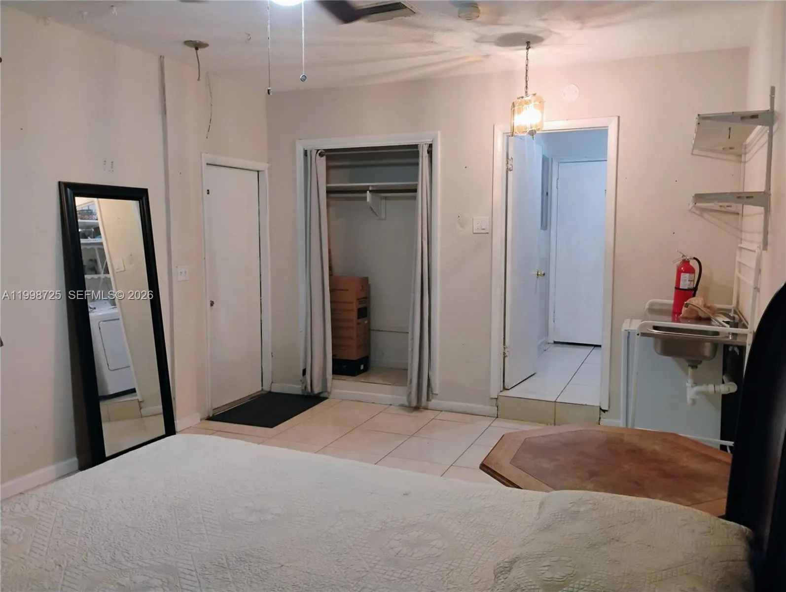 **** Thomas St # 1, Hollywood FL 33021