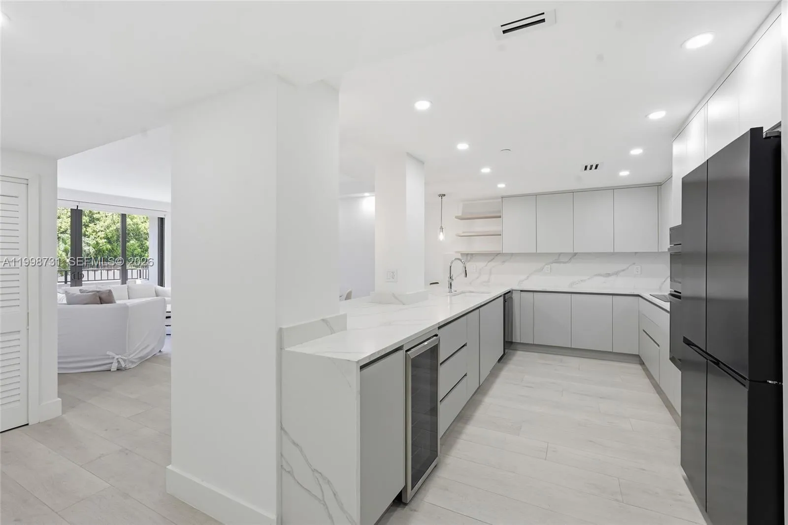 251 Crandon Blvd # 202, Key Biscayne FL 33149