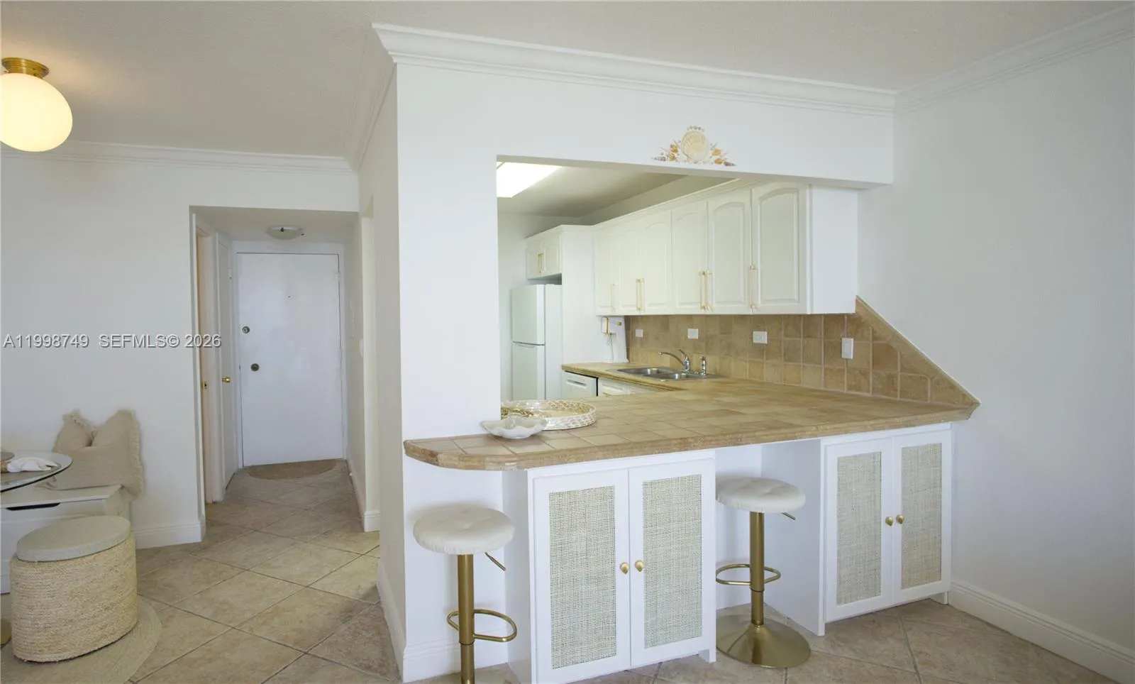 5555 Collins Ave # 15M, Miami Beach FL 33140