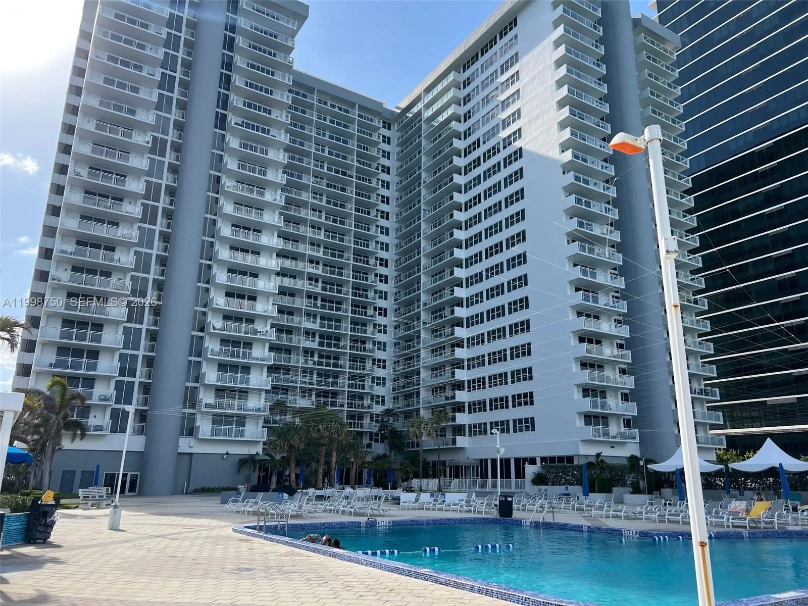 2030 S Ocean Dr # 2102, Hallandale Beach FL 33009