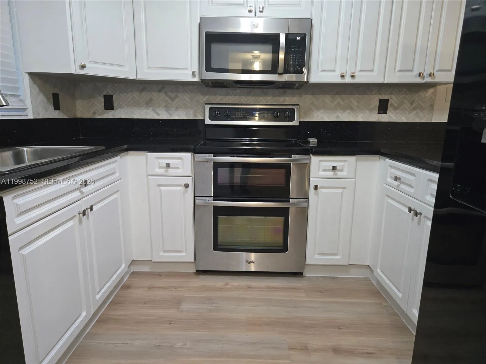 11091 NW 7th St # 104, Miami FL 33172