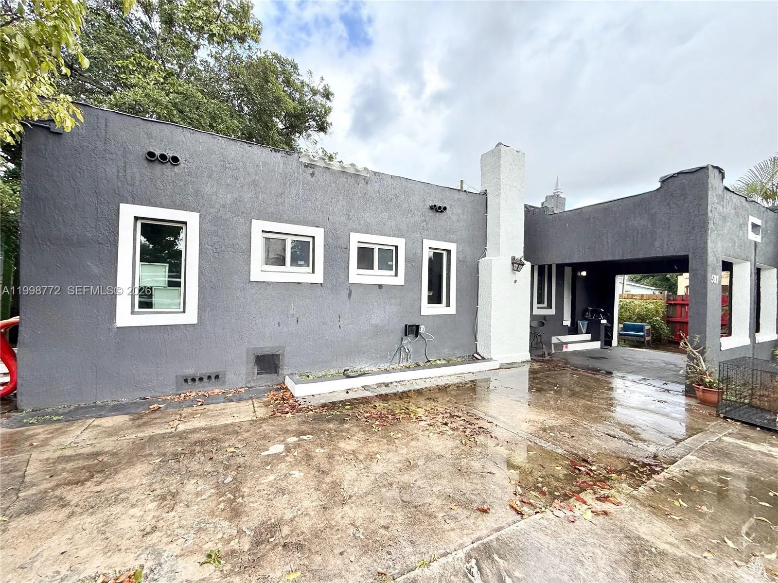 597 NW 69th St, Miami FL 33150