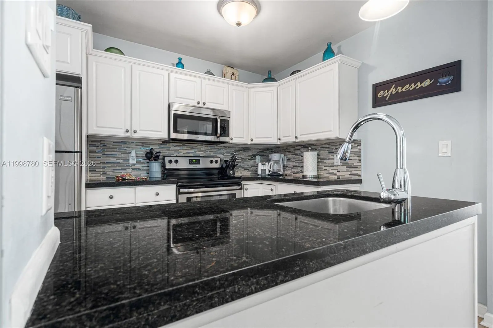 2033 NE 33rd Ave # 2, Fort Lauderdale FL 33305