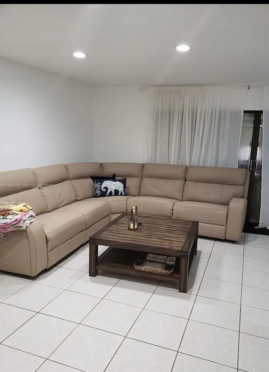 3301 Raleigh St # 4A, Hollywood FL 33021