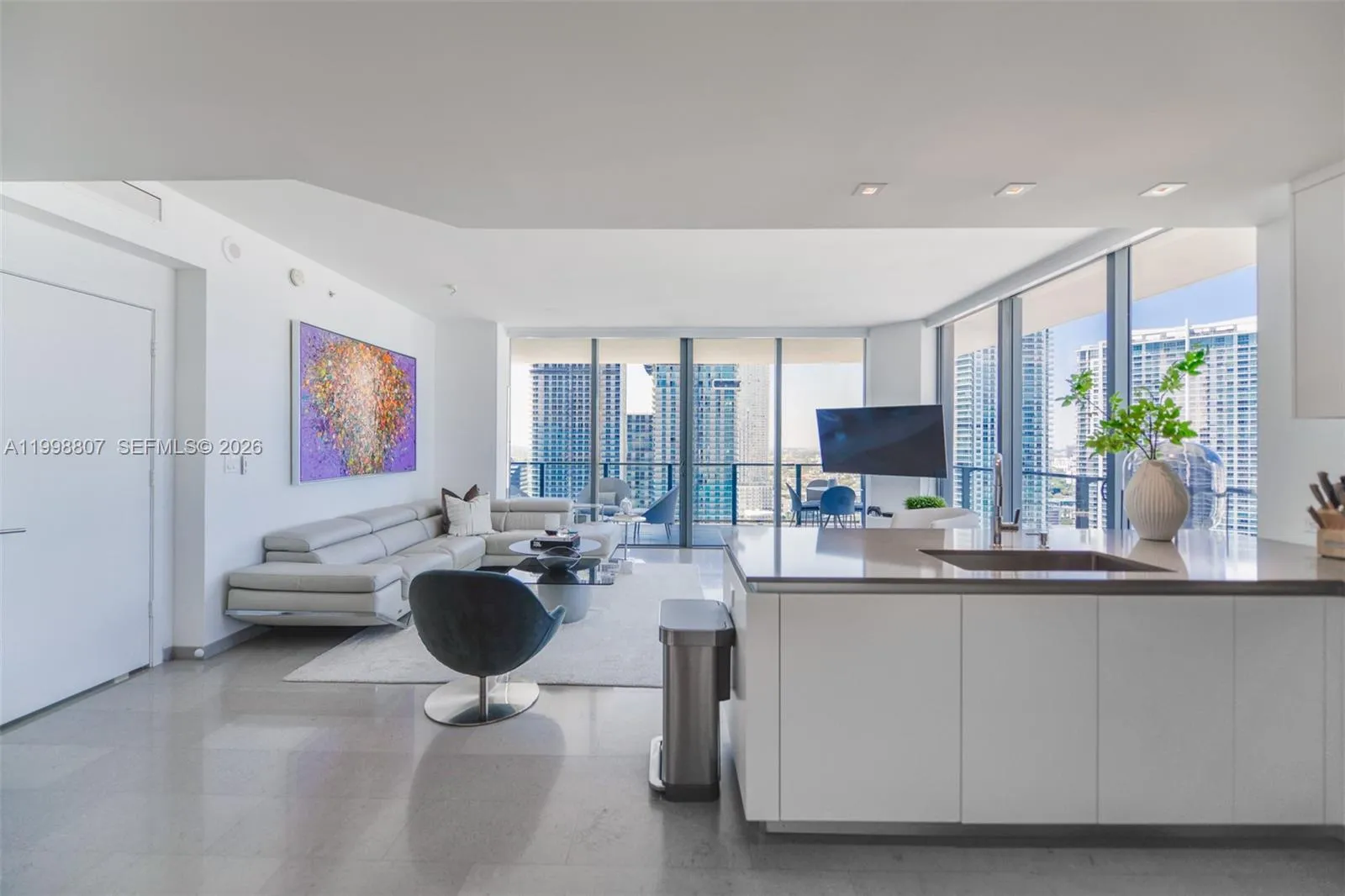 68 SE 6th St # 2312, Miami FL 33131