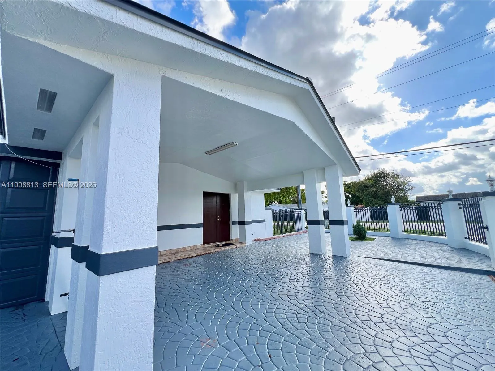 10140 SW 26th Ter, Miami FL 33165