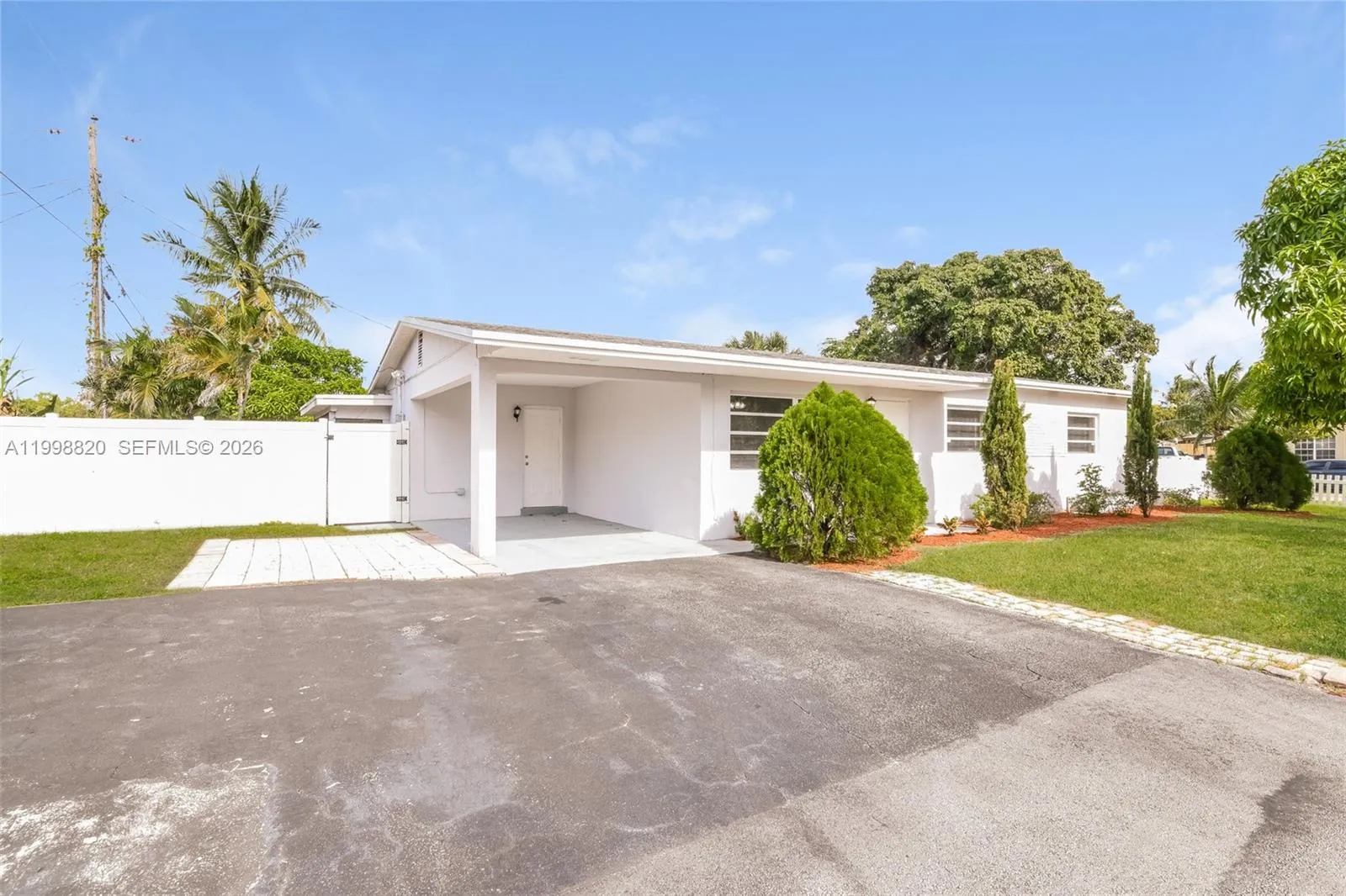 161 NE 20th St, Pompano Beach FL 33060