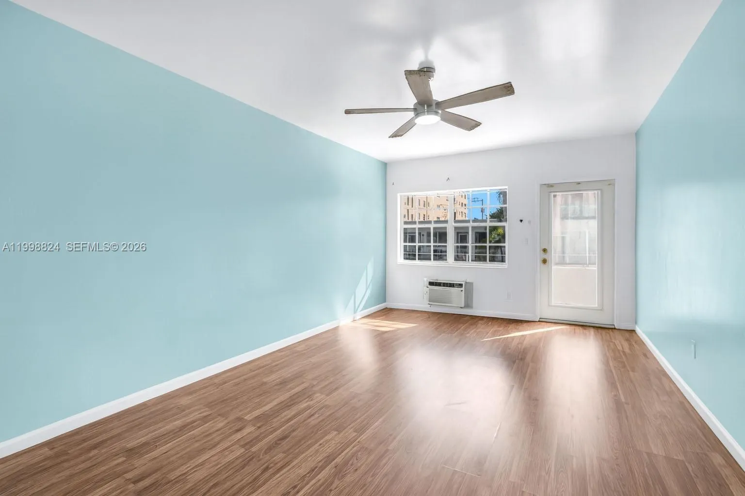 635 8th St # 205, Miami Beach FL 33139