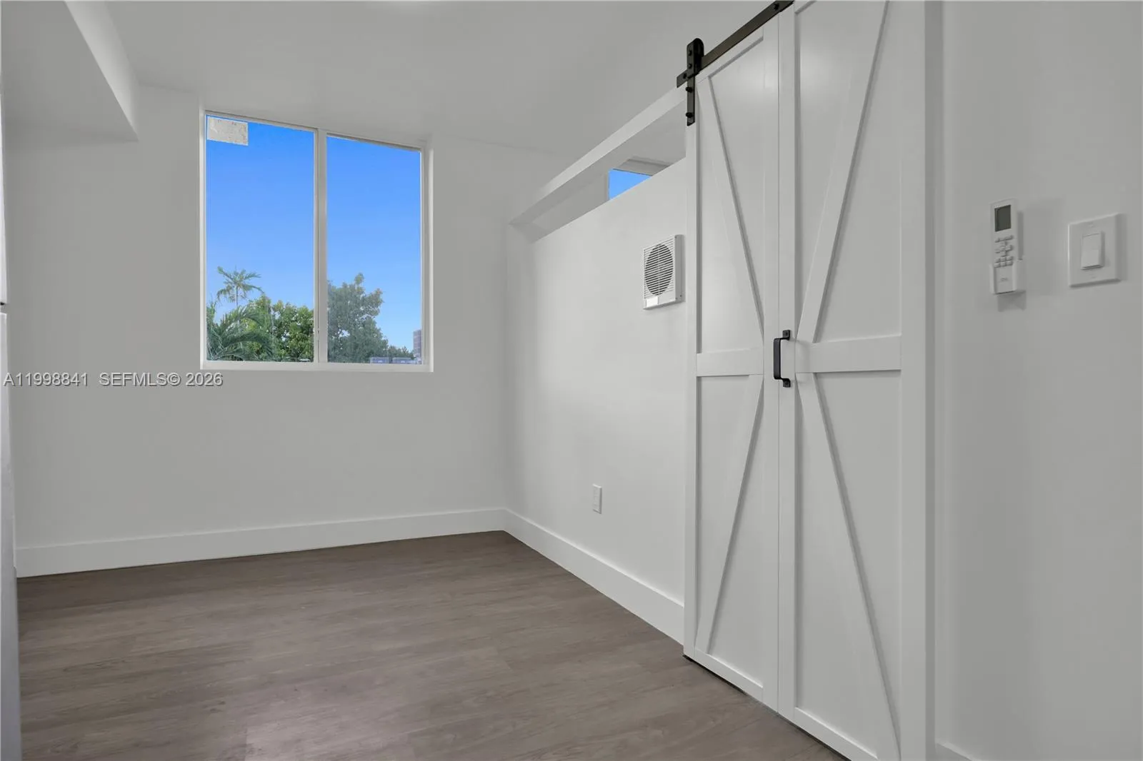 1620 NW 18th St # 305, Miami FL 33125