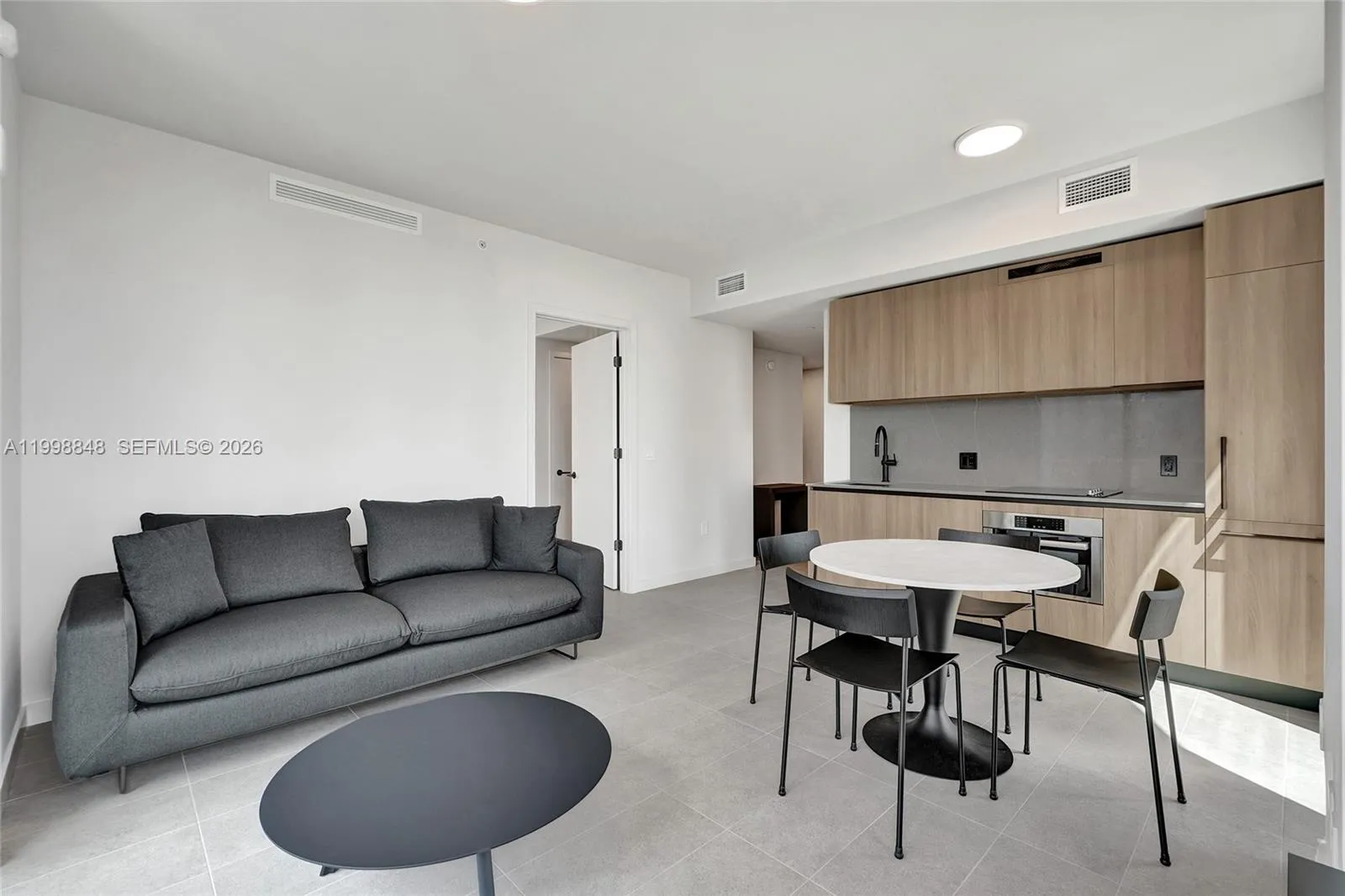 121 NE 5th ST # 2101, Miami FL 33132