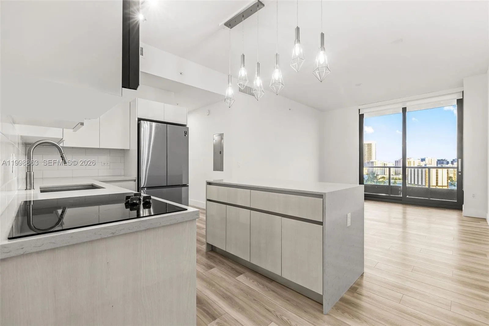 101 Diplomat Pkwy # 1206, Hallandale Beach FL 33009