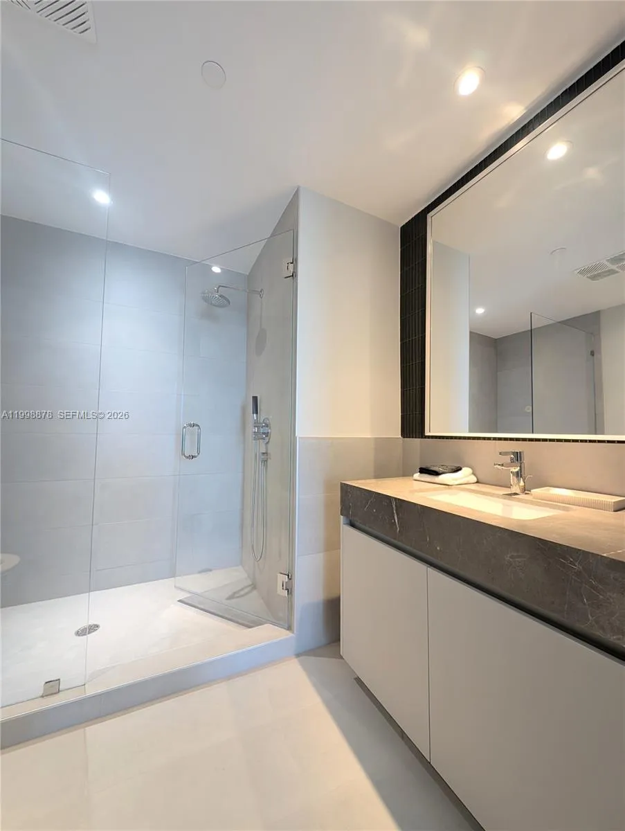 500 Alton Rd # 3905, Miami Beach FL 33139