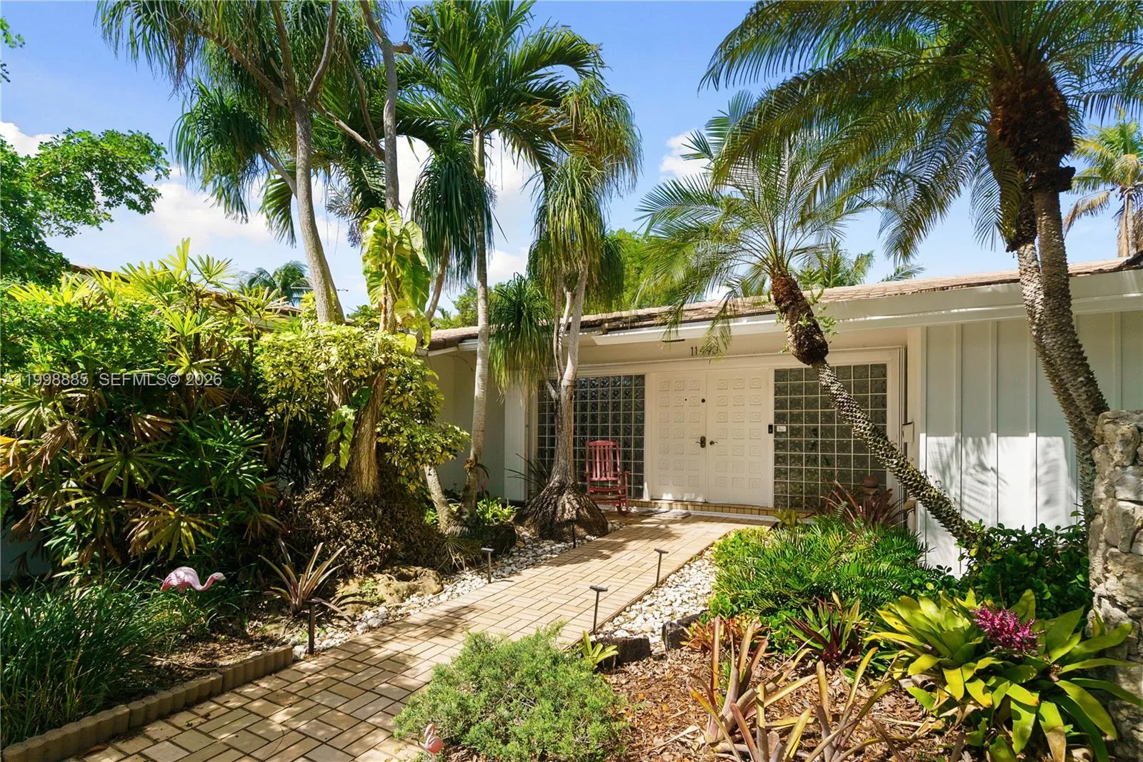 11490 SW 72nd Ct, Pinecrest FL 33156