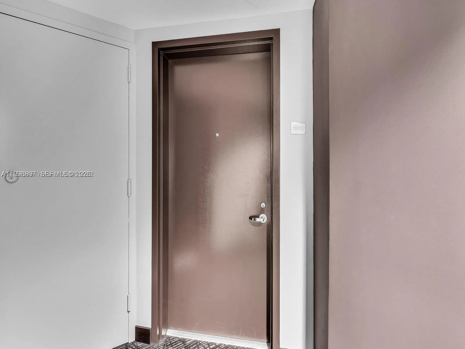 60 SW 13th St # 4818, Miami FL 33130