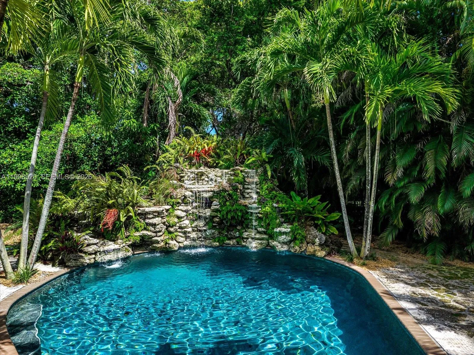 186 Edgewater Dr # 0, Coral Gables FL 33133