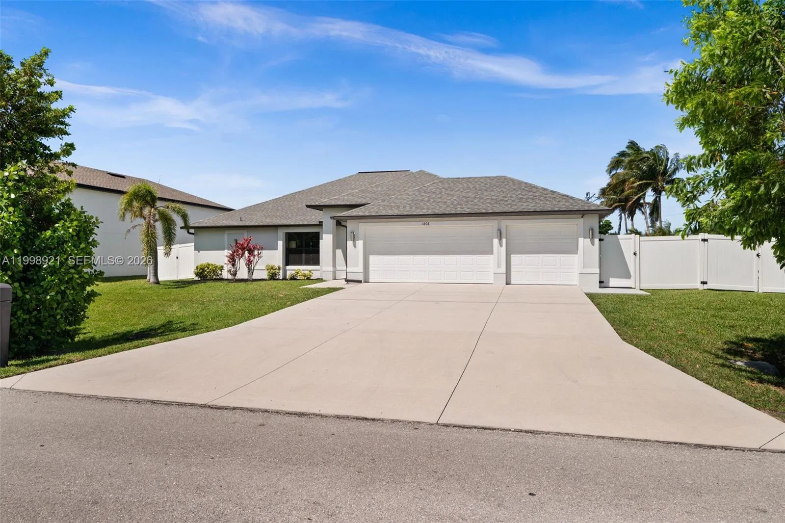 1808 SW 8th Place, Cape Coral FL 33991
