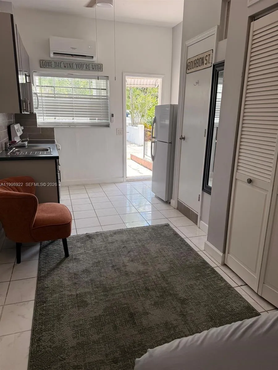 1105 NE 119th St # A, Biscayne Park FL 33161