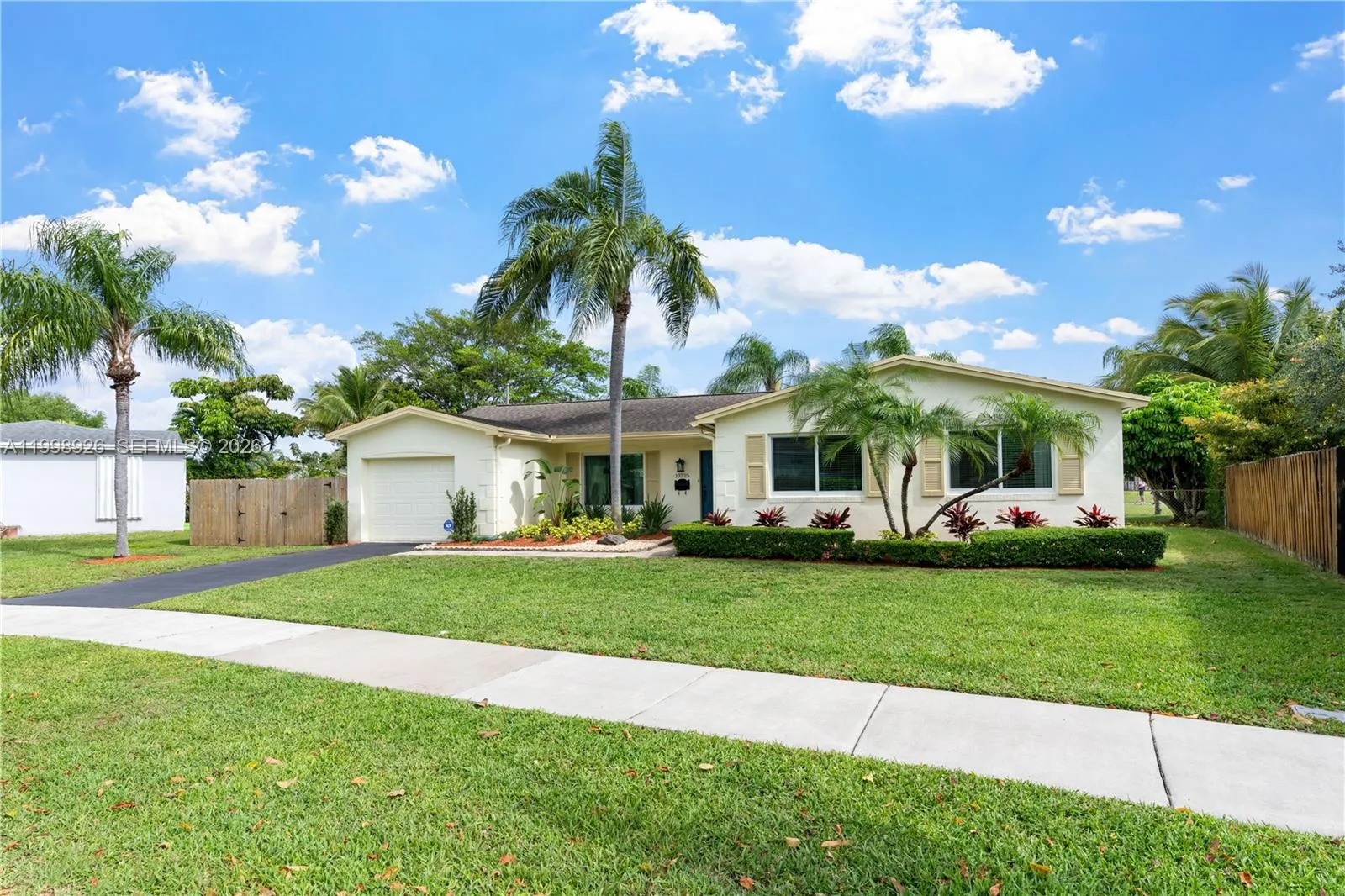 10325 SW 102nd Ct, Miami FL 33176