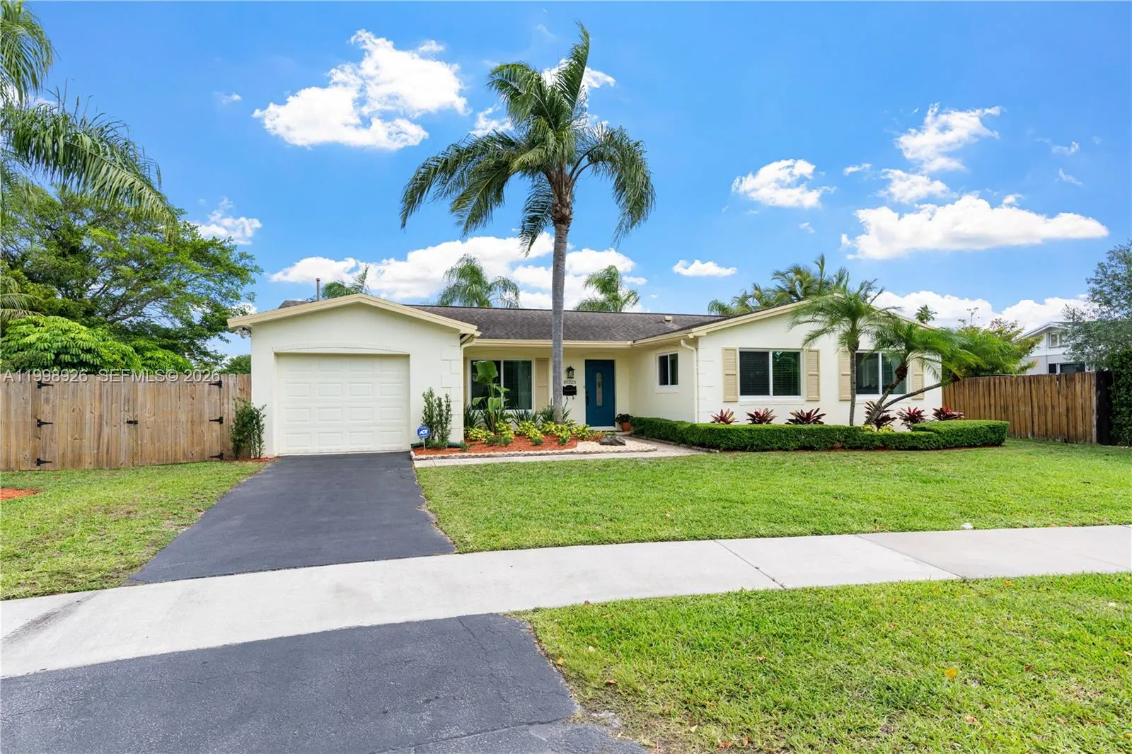 10325 SW 102nd Ct, Miami FL 33176