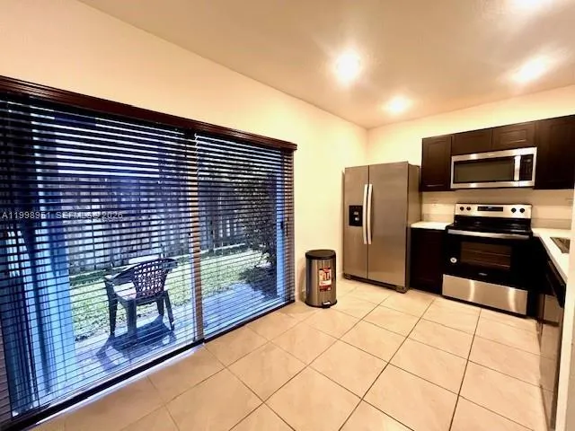 475 NE 5th Ln, Florida City FL 33034