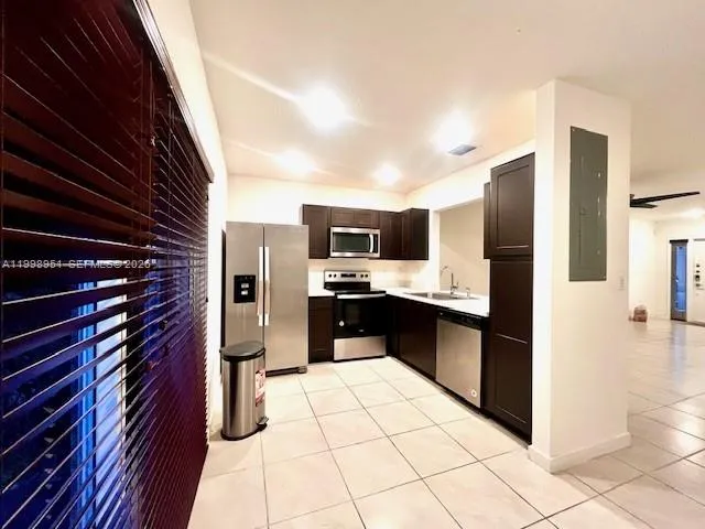 475 NE 5th Ln, Florida City FL 33034