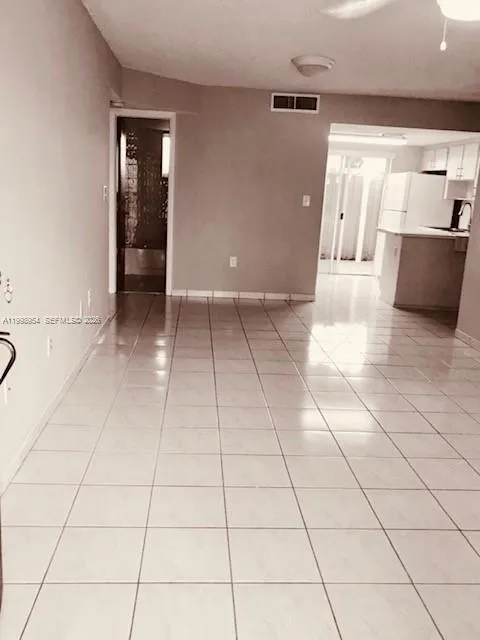 2212 W 74th St # 28, Hialeah FL 33016
