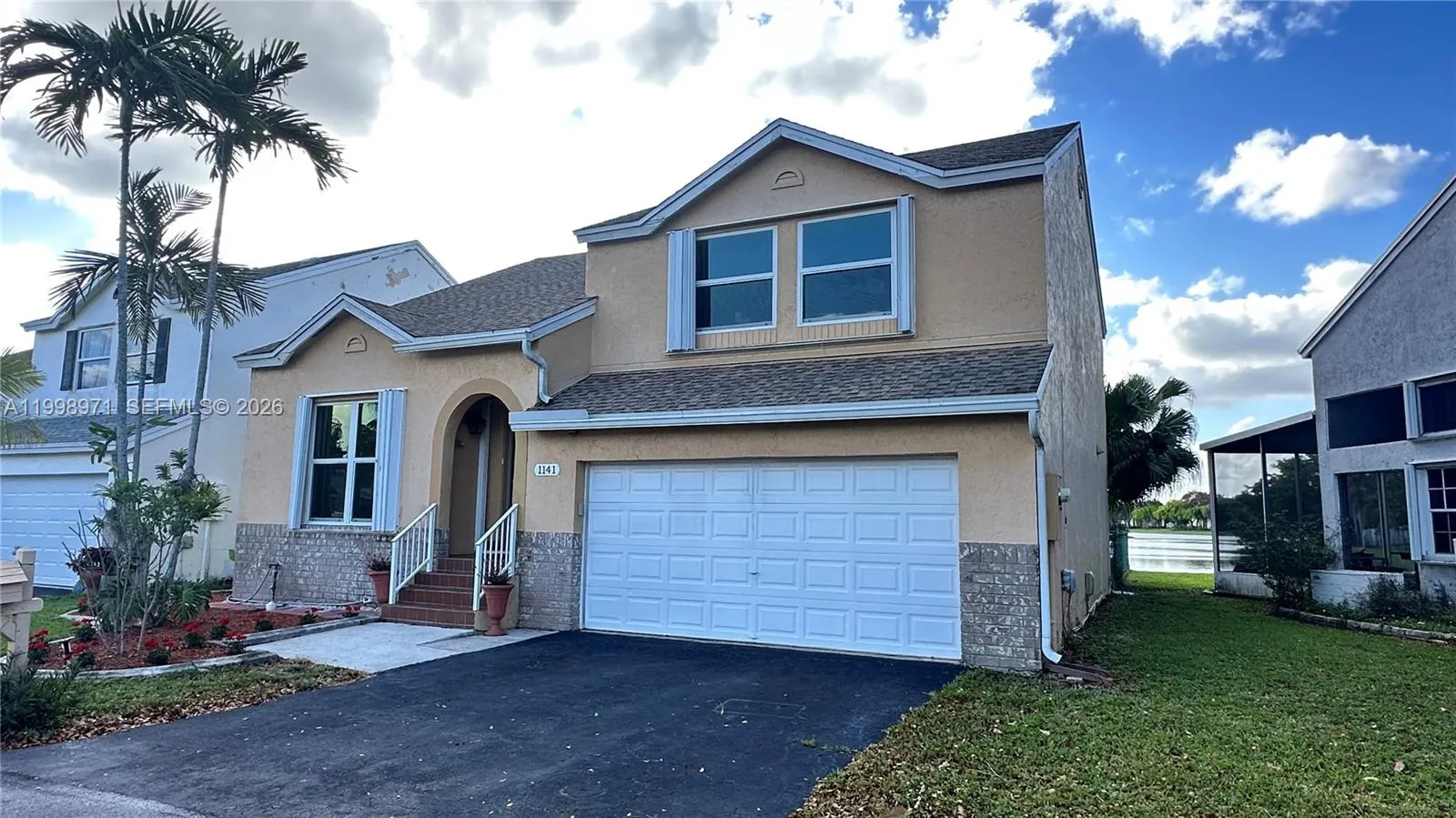 1141 Scarborough Dr, Davie FL 33324